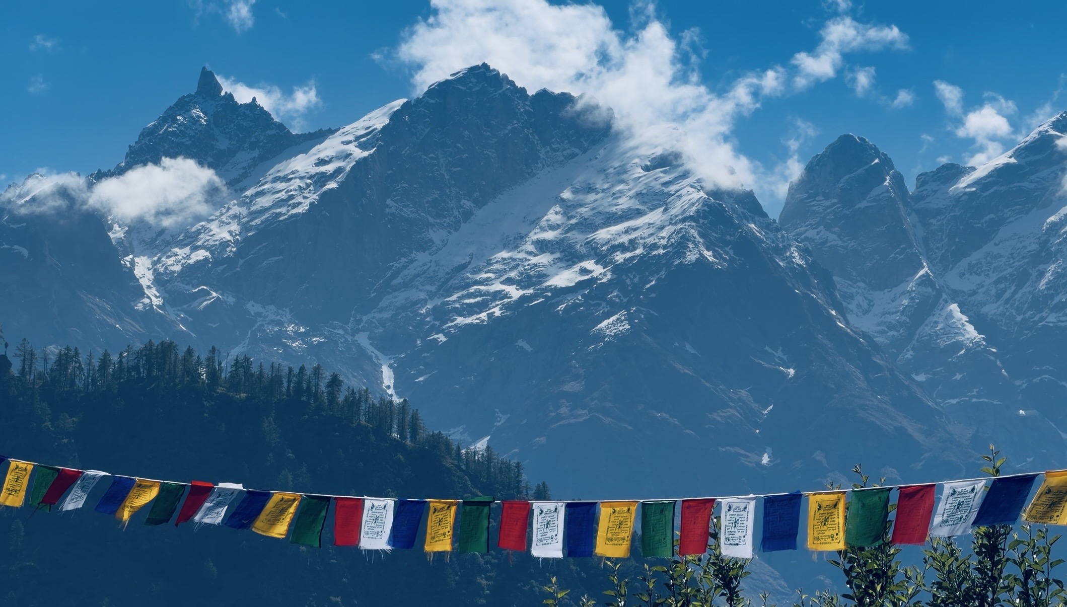 Snow-covered Himalayan peaks from the Spiti journey